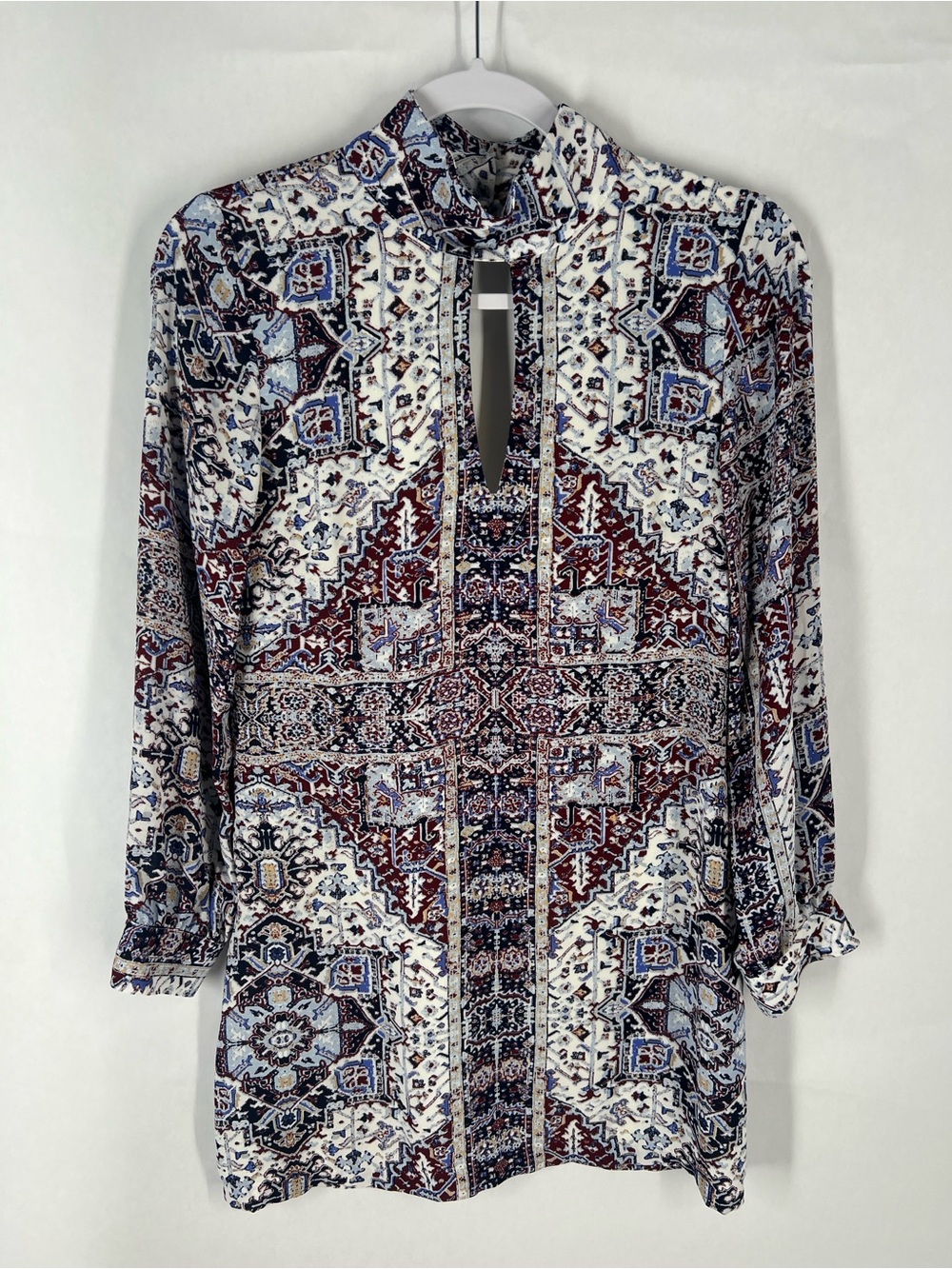 Olivaceous Tapestry Print Keyhole Shift Dress Size Small